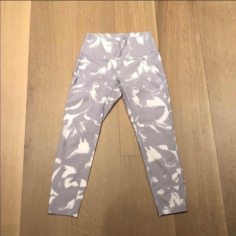 Cropped Wunder Under Lululemon leggings
